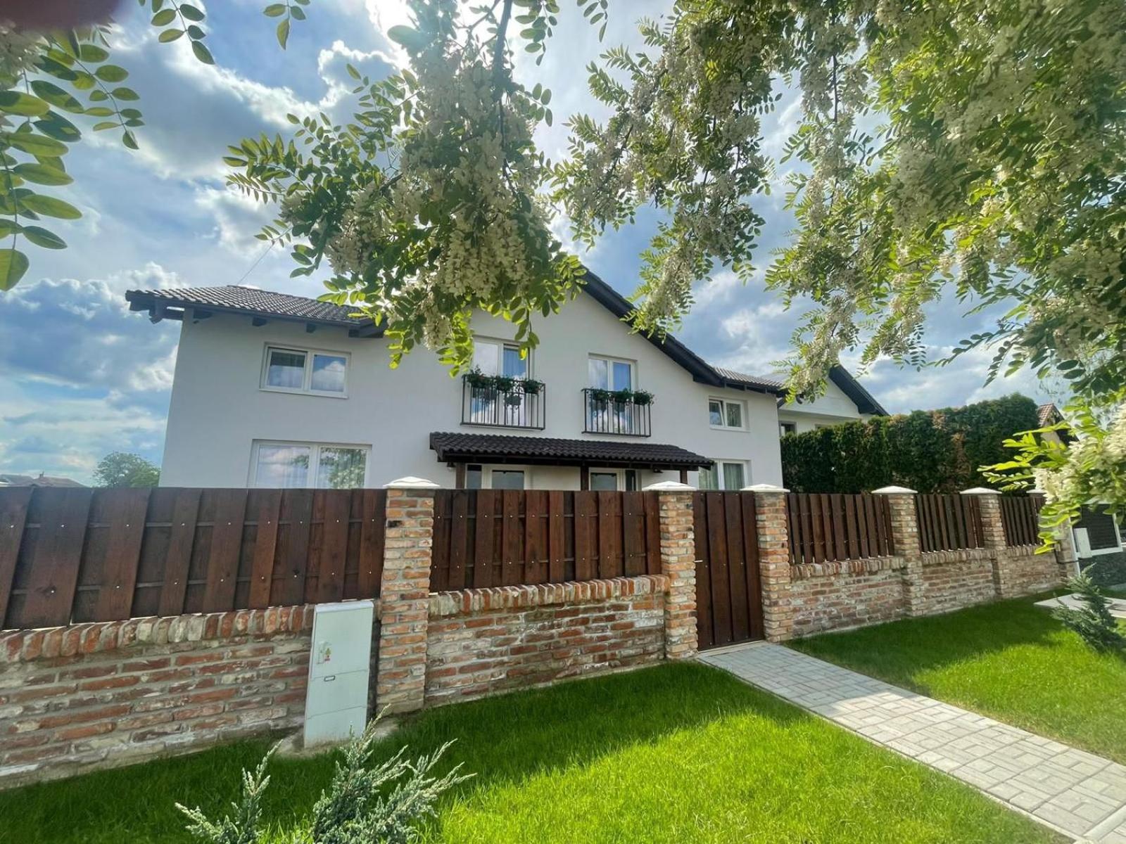 Bia Twin House Holiday home