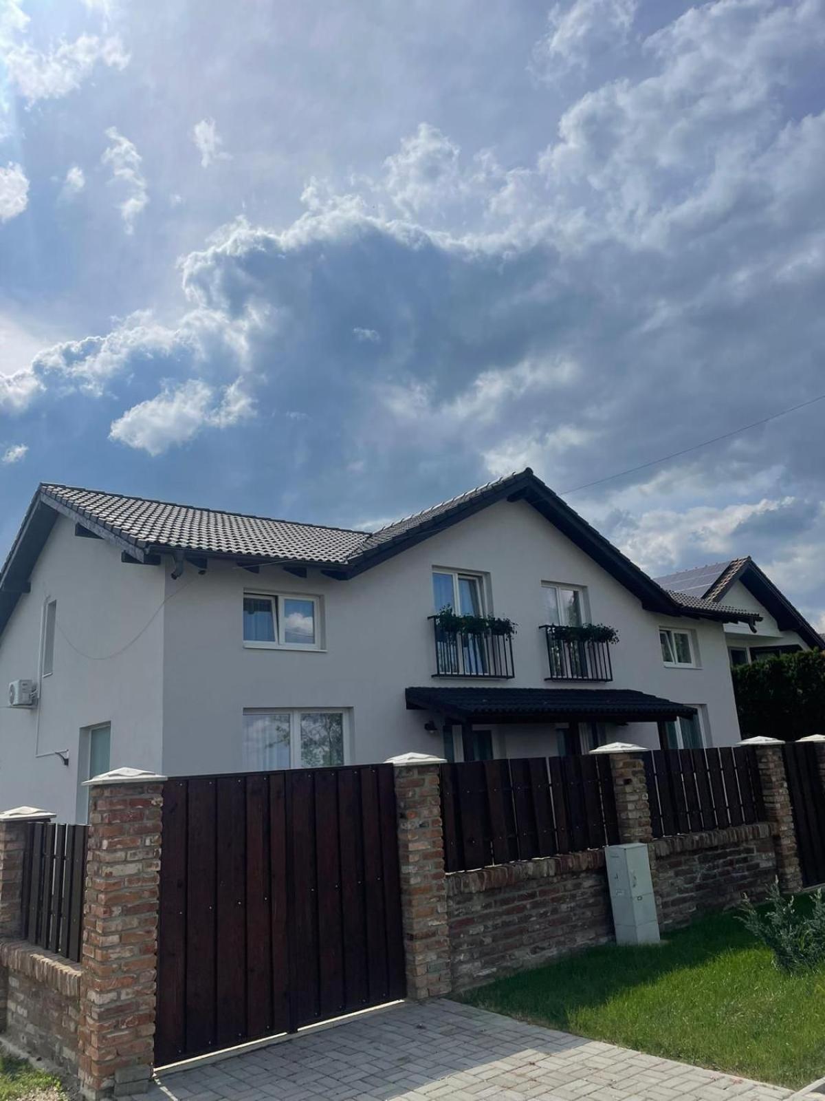 Bia Twin House * Arad